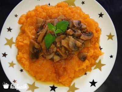 Gombapörkölt édesburgonyával (vega étel)