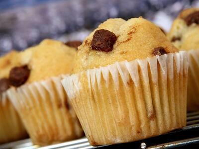 Egyszerű, csokidarabos muffin