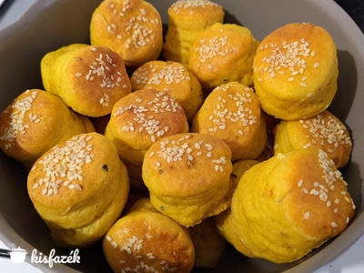Sütőtökös pogácsa