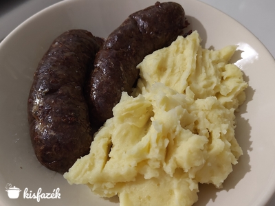Májas hurka és krumplipüré