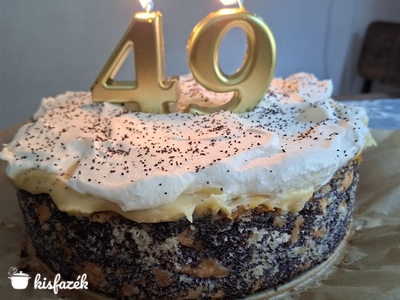 Mákos guba torta krémes vaníliás réteggel