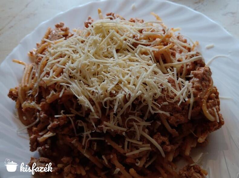 Bolognai spagetti