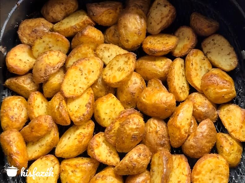 Héjában sült krumpli Air Fryer-ben