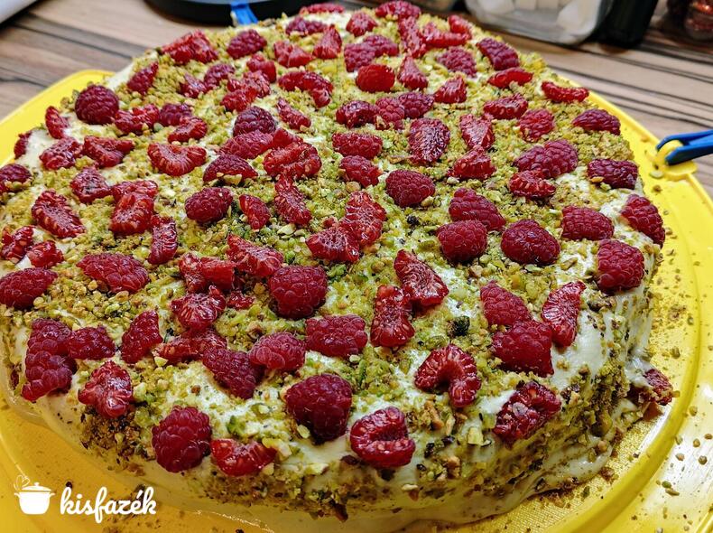 Málnás mascarpone torta
