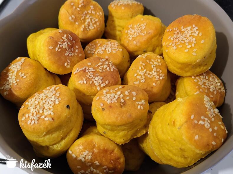 Sütőtökös pogácsa
