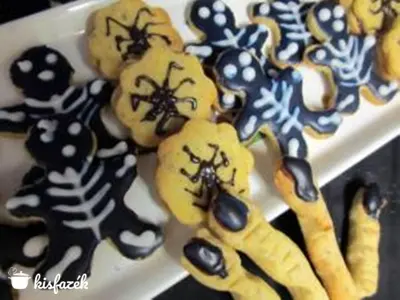 Halloween-i linzertál