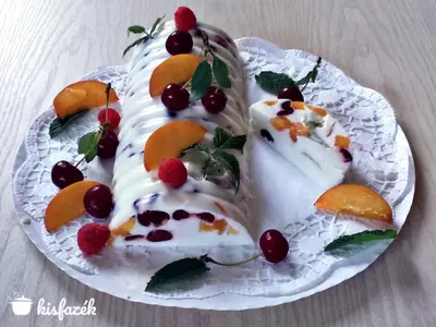 Joghurtos gyümölcsös alagút