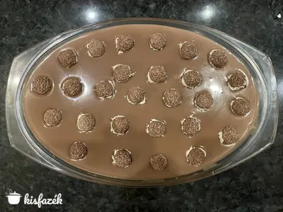 Kinder Joy tiramisu