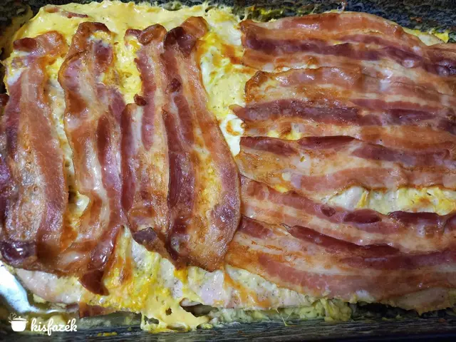 Baconos pulykatorta