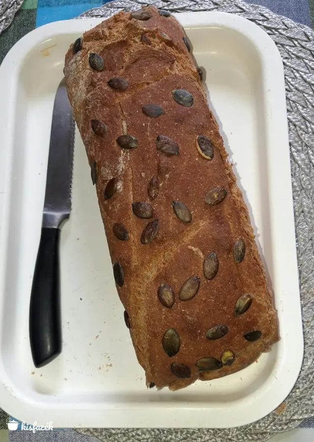 Tönkölybúza kenyér