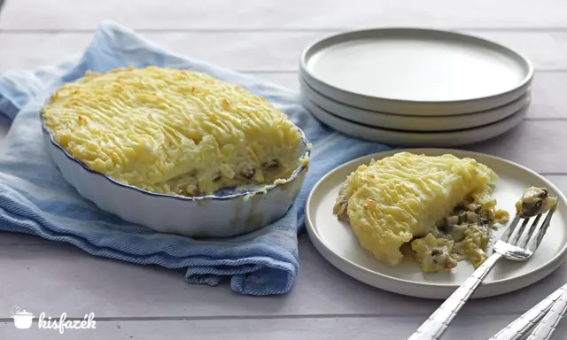 Sajtos gombás póréhagymás burgonyás pite