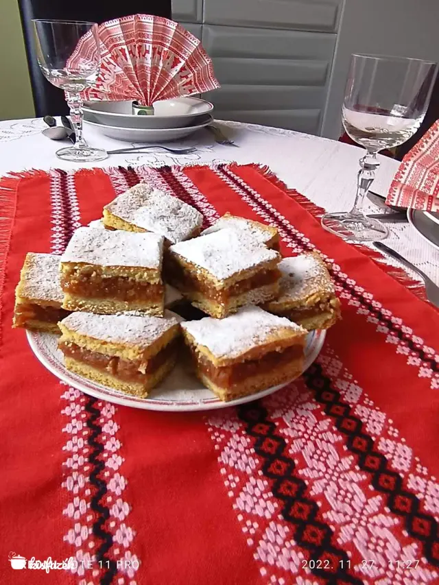 Almás pite