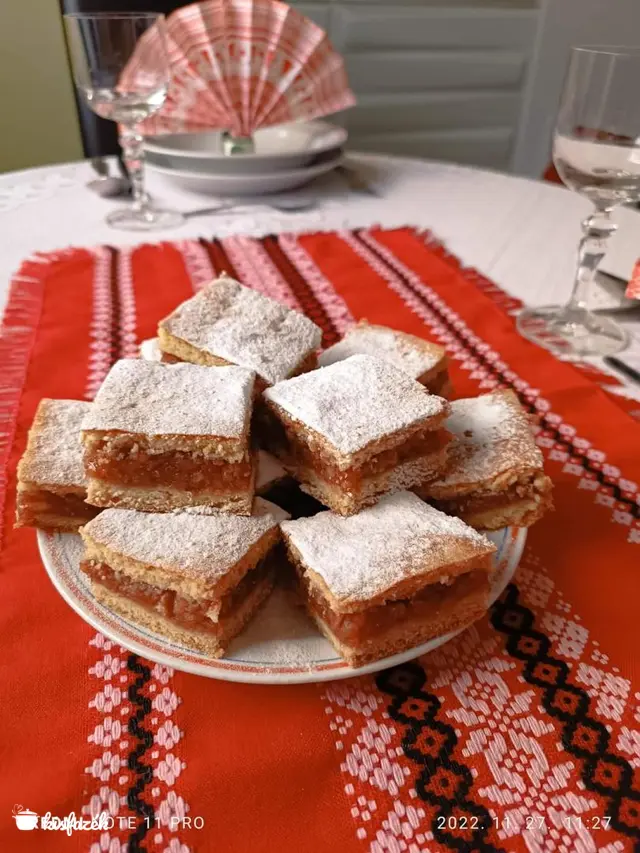 Almás pite