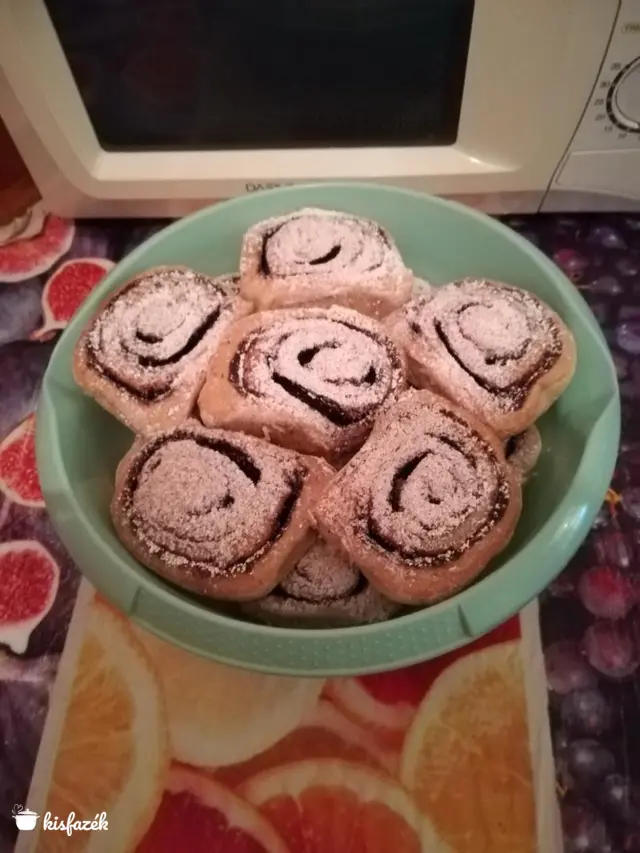 Kakaós csiga
