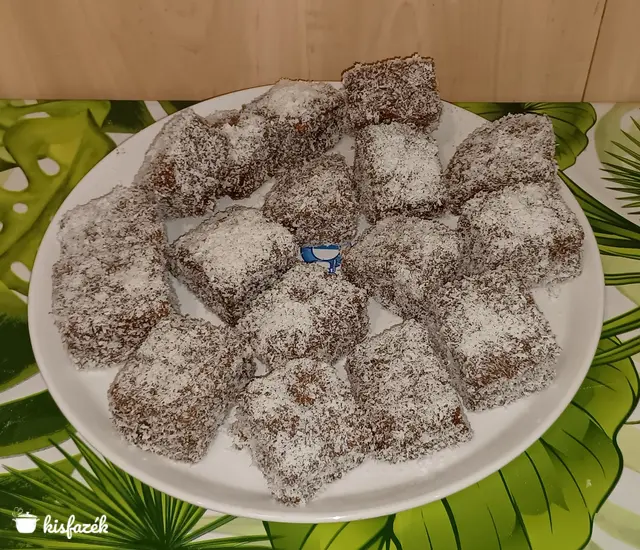 Tejszínes epres Kókuszkocka 