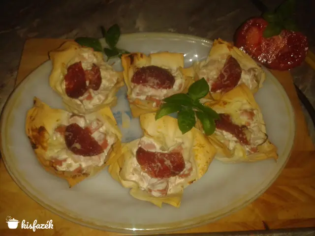Pick Téli Szalámis rétes kosárka gazdagon!
