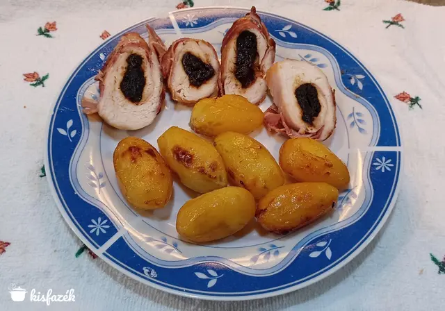 Aszalt szilvával töltött csirkemell