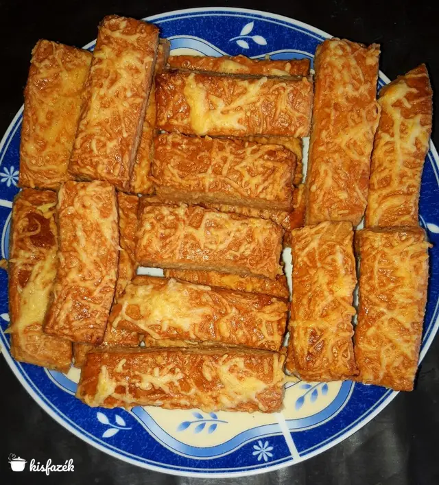A legegyszerűbb sajtos rúd
