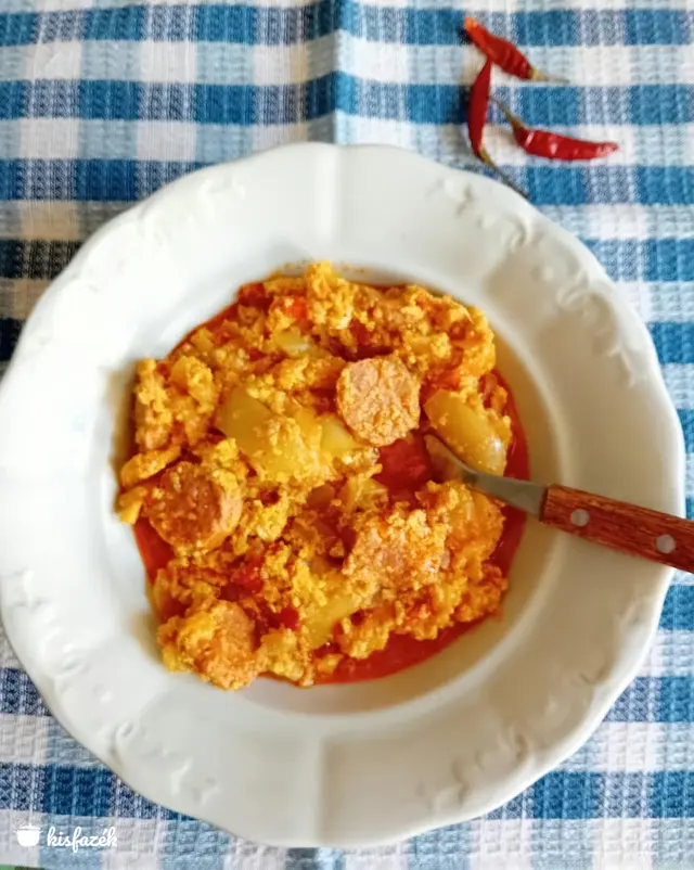 Tojásos lecsó