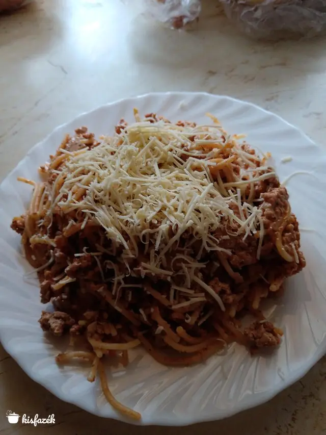 Bolognai spagetti
