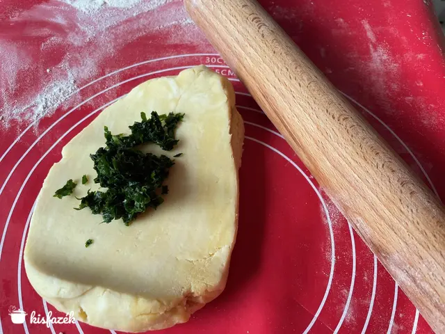 Medvehagymás ecetes sajtos rúd