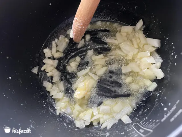 Házi, sűrű csirkeleves