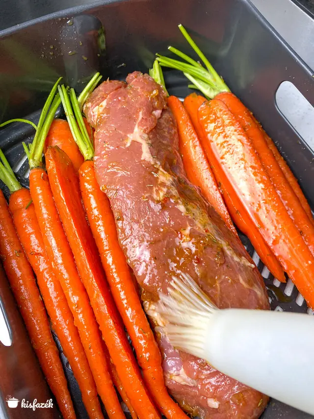 Narancsos-chilis sertésszűz sárgarépával, Air Fryer-ben sütve