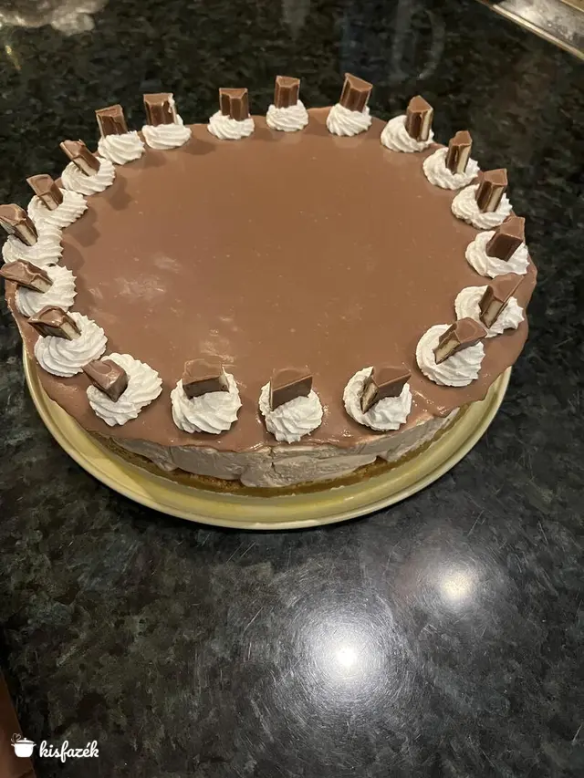 Sütés nélküli Kinder sajttorta
