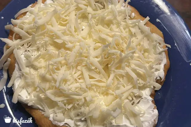 Klasszikus házi lángos