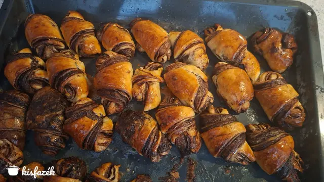 Csokis rugelach tekercsek
