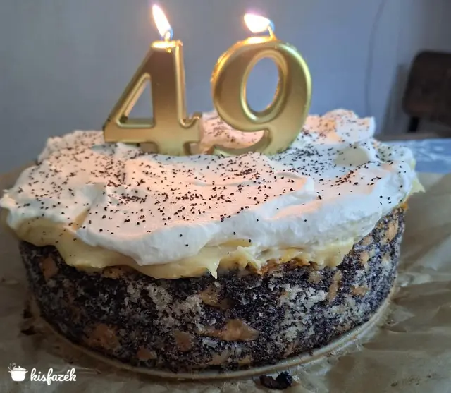 Mákos guba torta krémes vaníliás réteggel