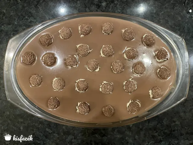 Kinder Joy tiramisu