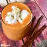 Répatorta smoothie kókuszhabos tejszínnel